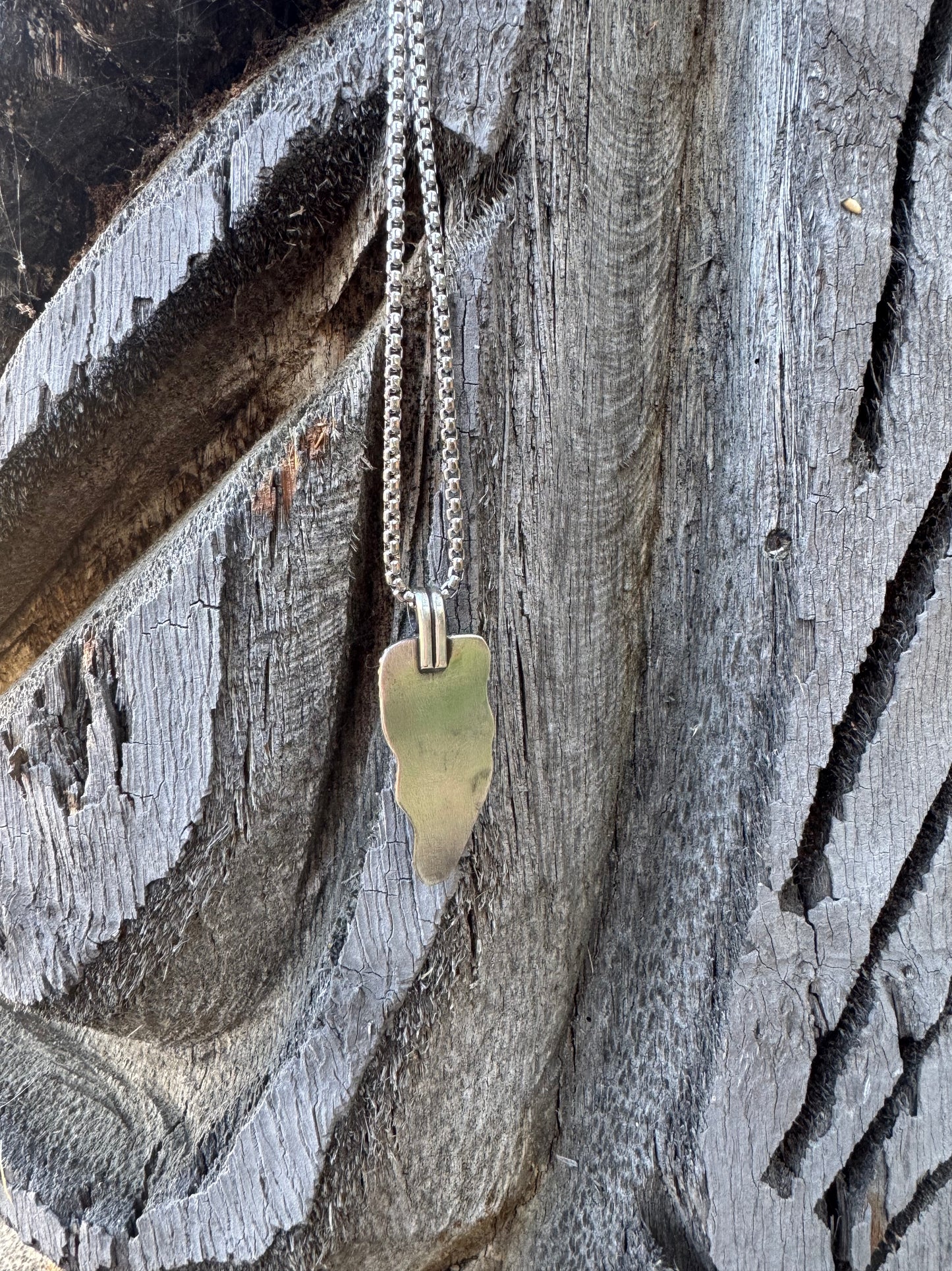 Green Serpentine Bolt Necklace